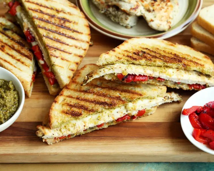 Grilled Chicken & Hummus Combo Sandwich
